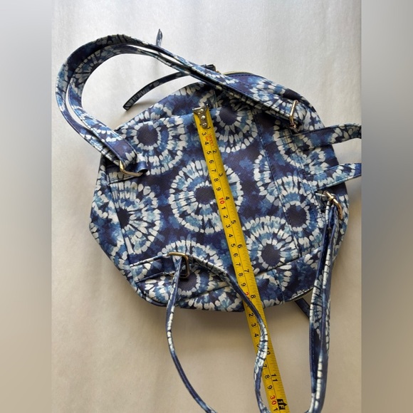 Small Vinyl Backpack. Blue and White. Excellent condition. - Picture 8 of 11
